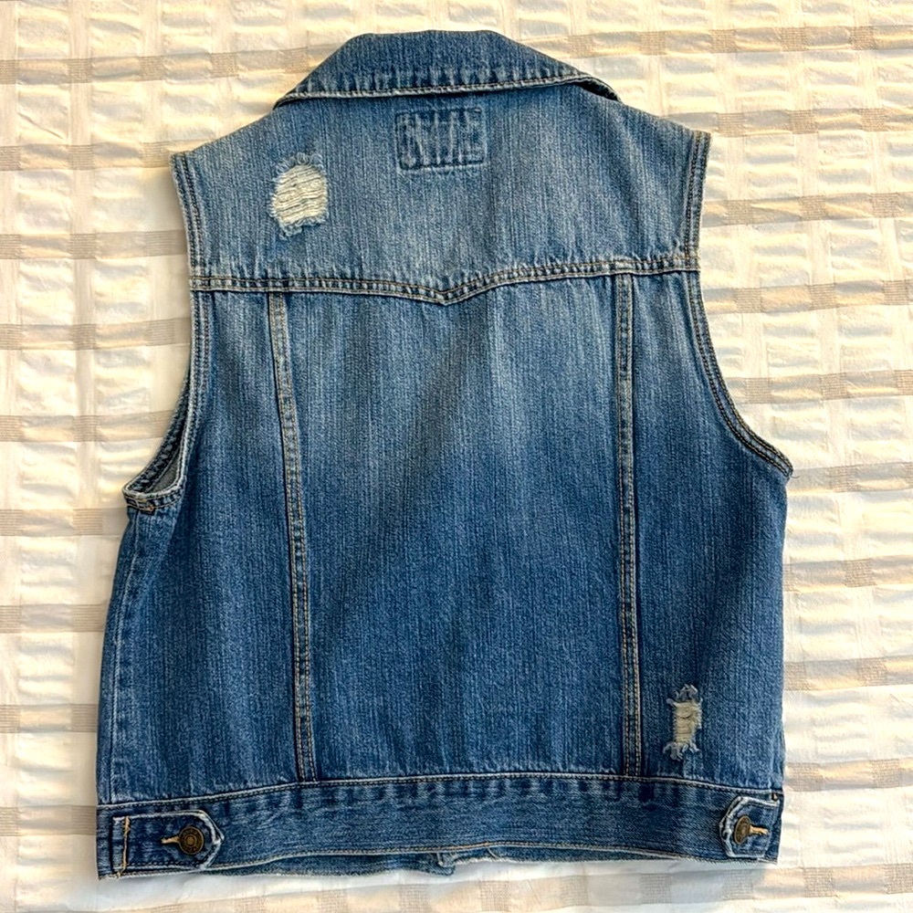 Forever 21 Denim Sleeveless Vest - Picture 3 of 6
